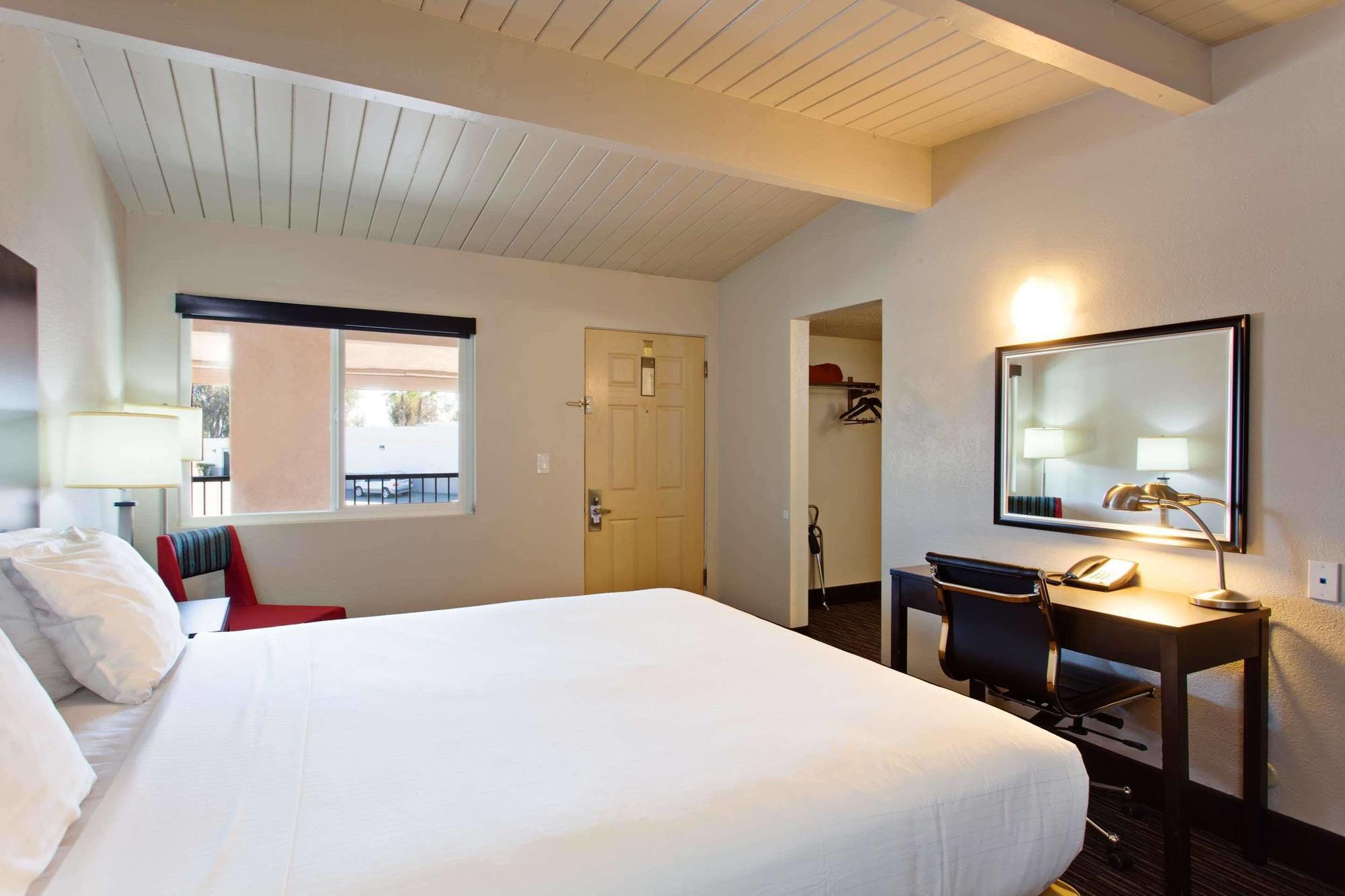 Days Inn By Wyndham Chowchilla Gateway To Yosemite Exterior foto